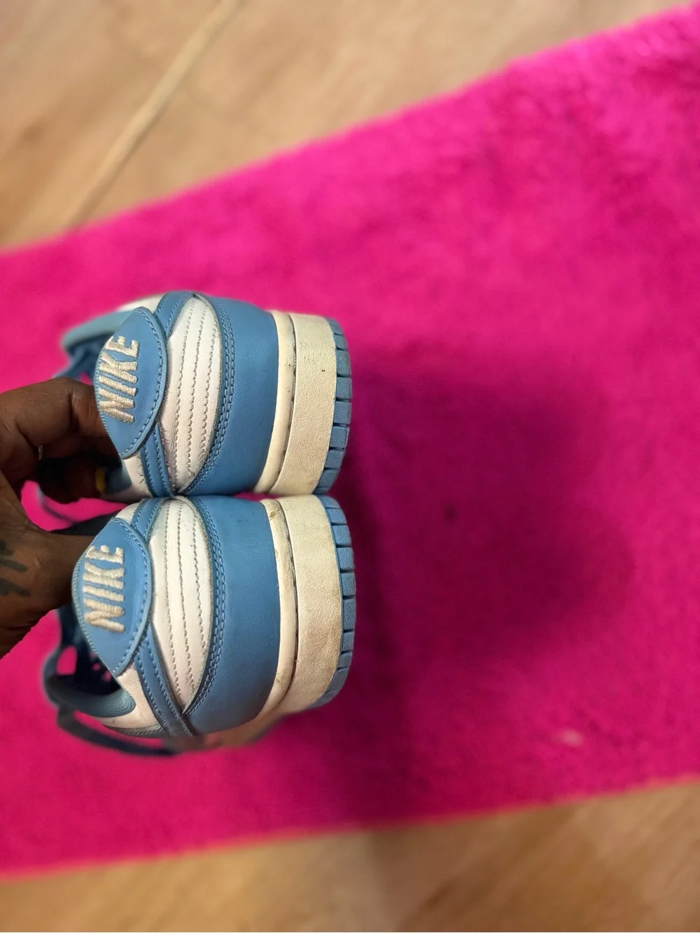 Nike Low-Top Sneakers in Light Blue and White